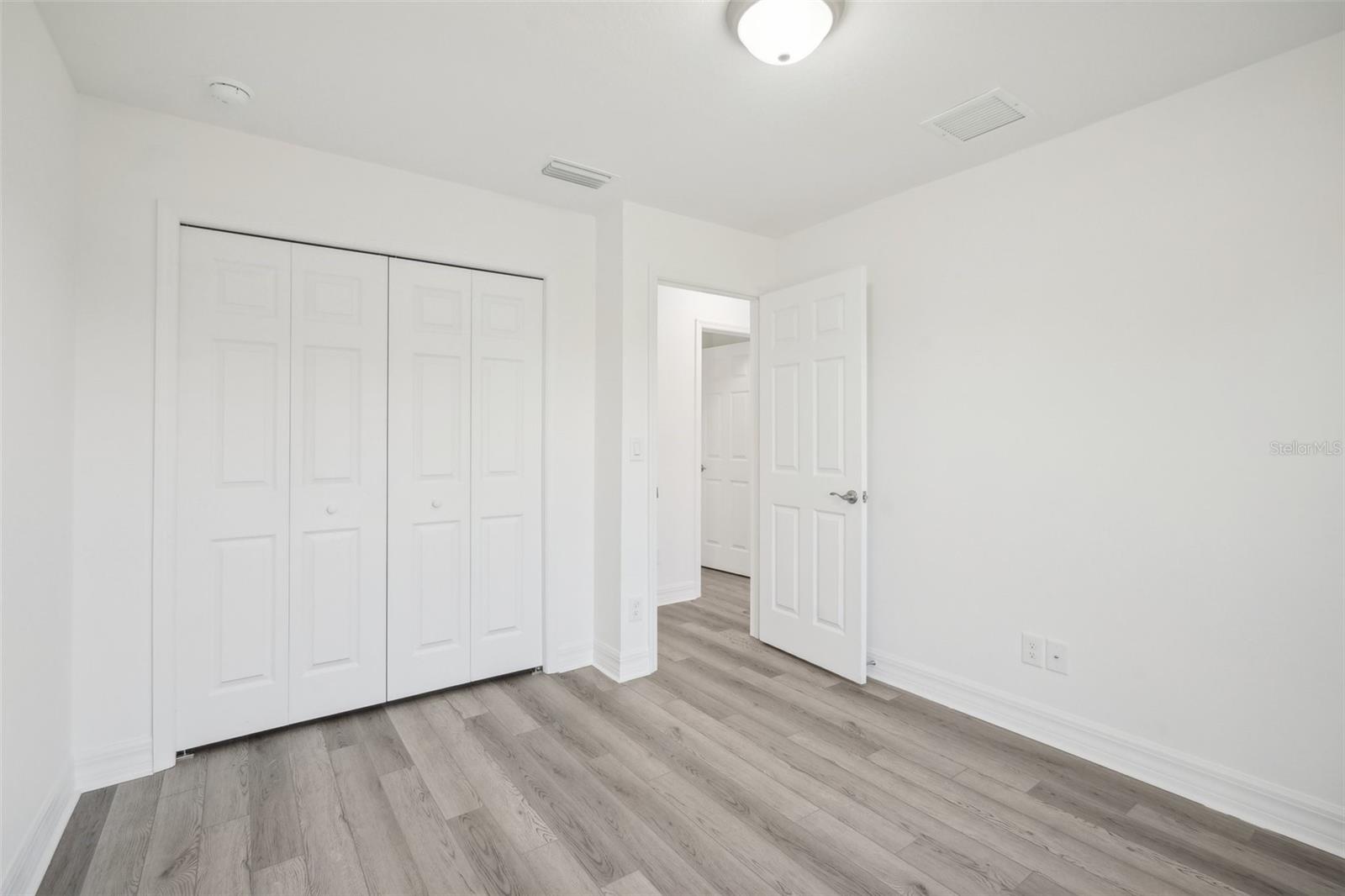 1213 Nw 13th Ave Property Photo 8