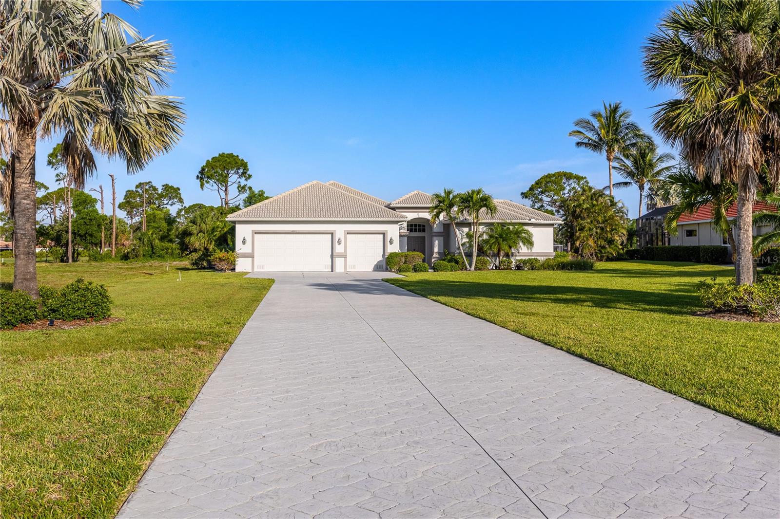 C7509450 Property Photo 1