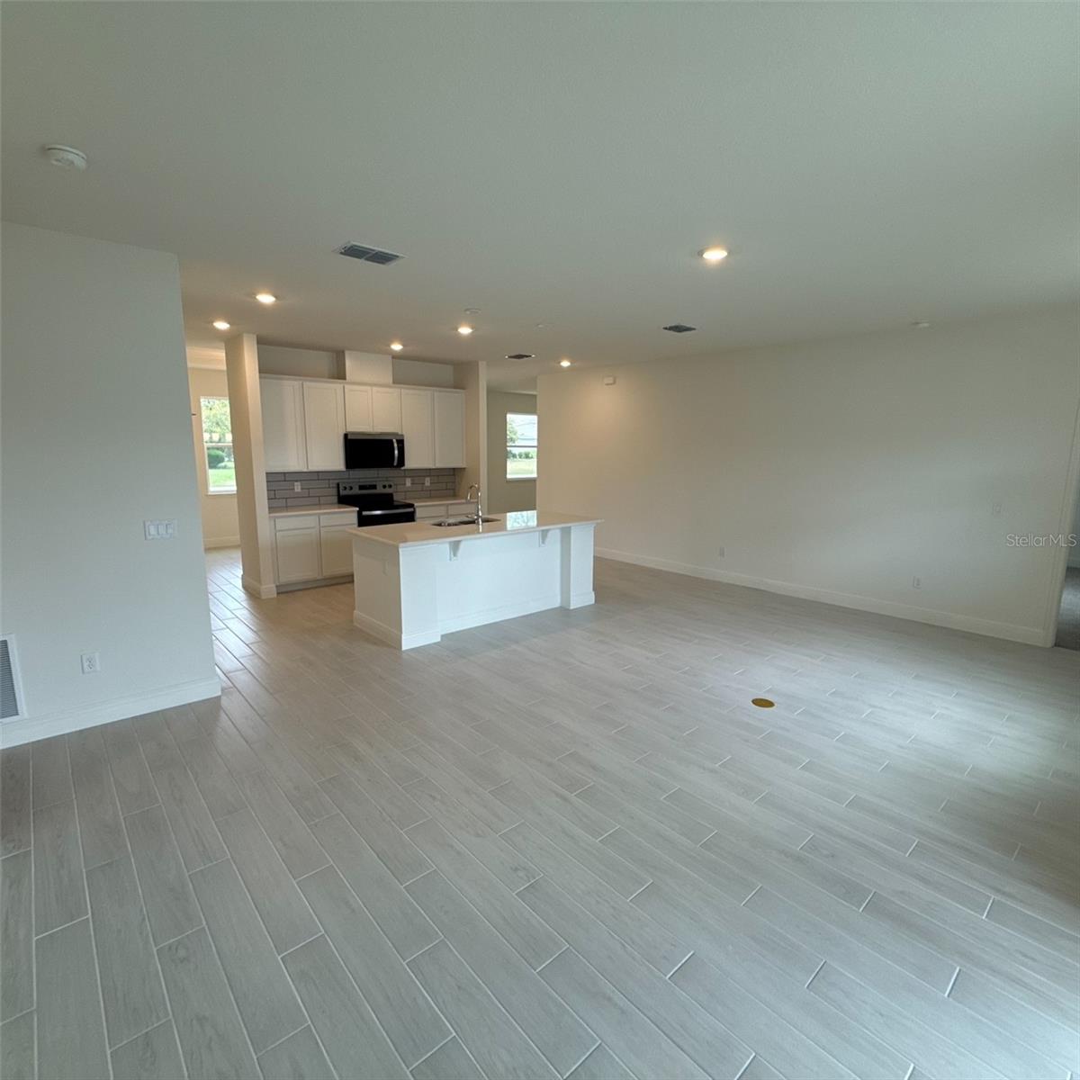 106 Forrester Pl Property Photo 4