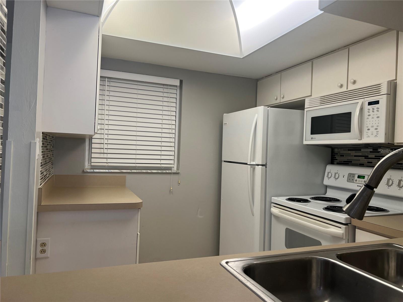 3100 Harbor Blvd #207 Property Photo 7