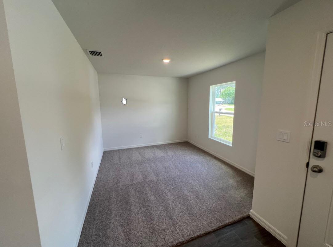 76 Raleigh Dr Property Photo 2