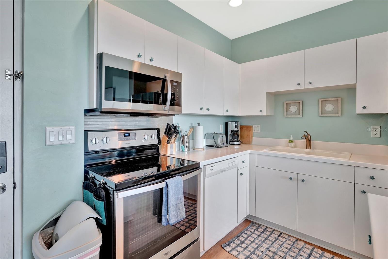 2090 Matecumbe Key Rd #1708 Property Photo 4