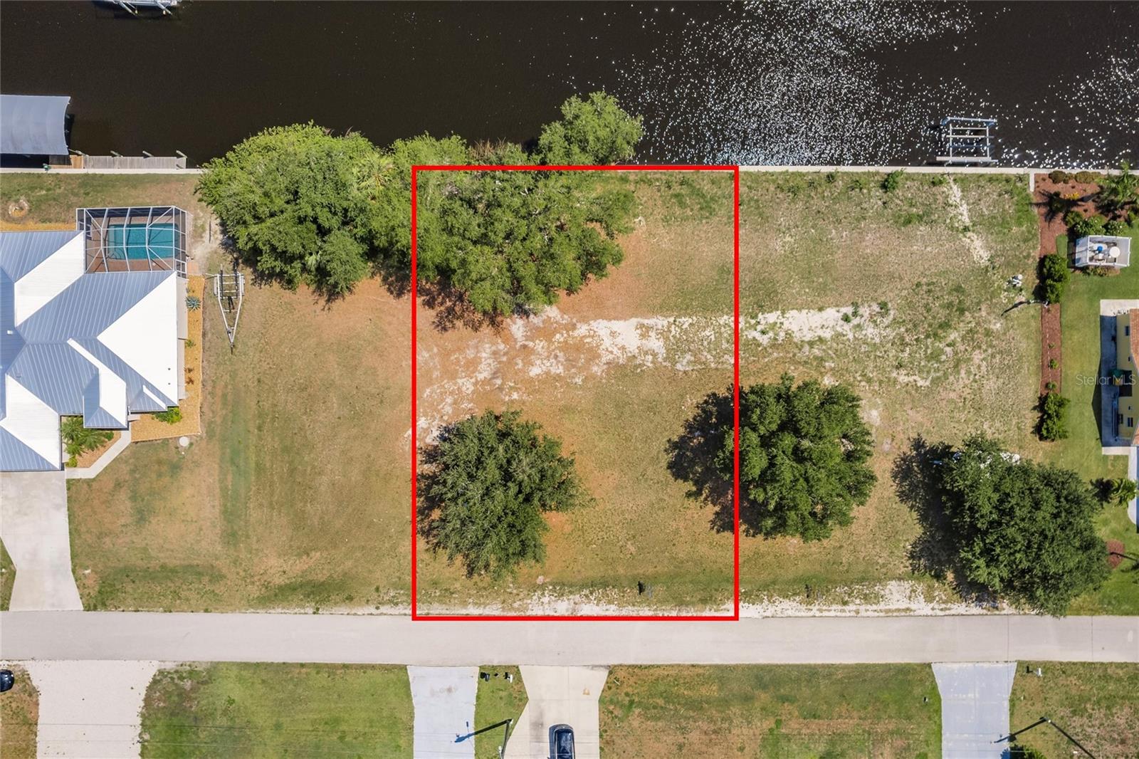 28451 Silver Palm Dr Property Photo 2