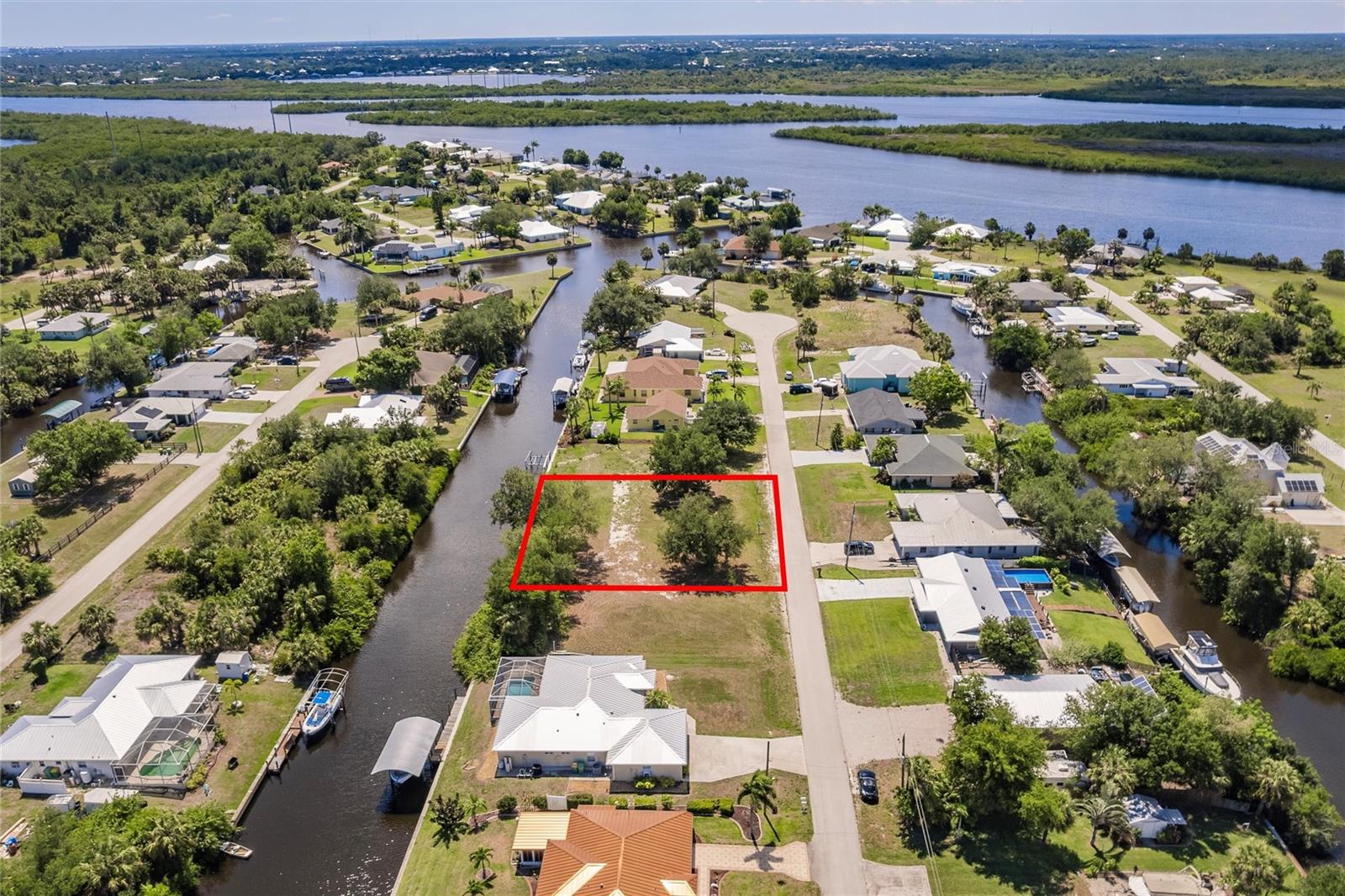 28451 Silver Palm Dr Property Photo 3