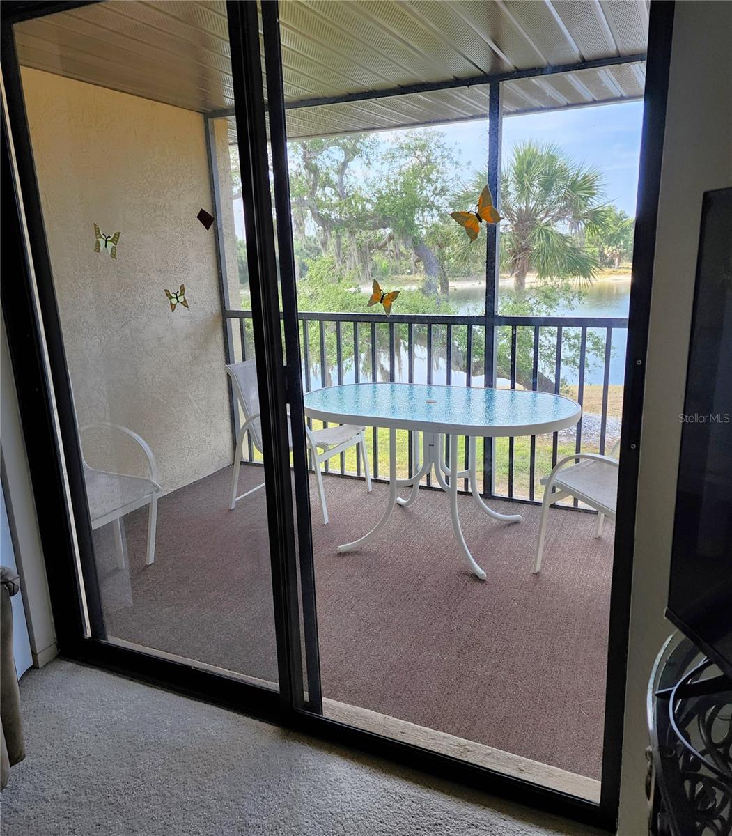 4056 Oakview Dr #e10 Property Photo 4