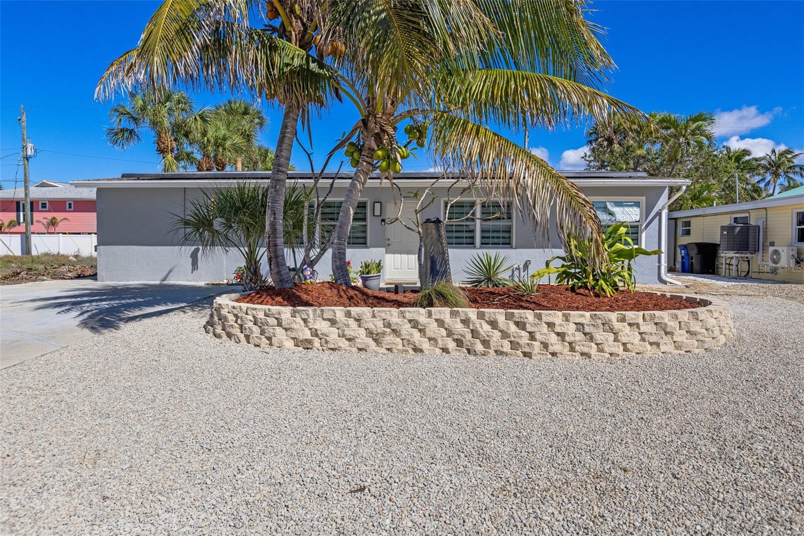 179 Hibiscus Dr Property Photo 1