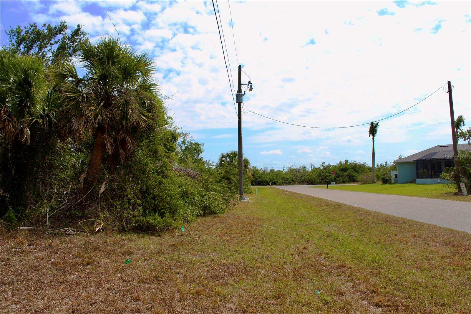 118 Cable Dr Property Photo 3