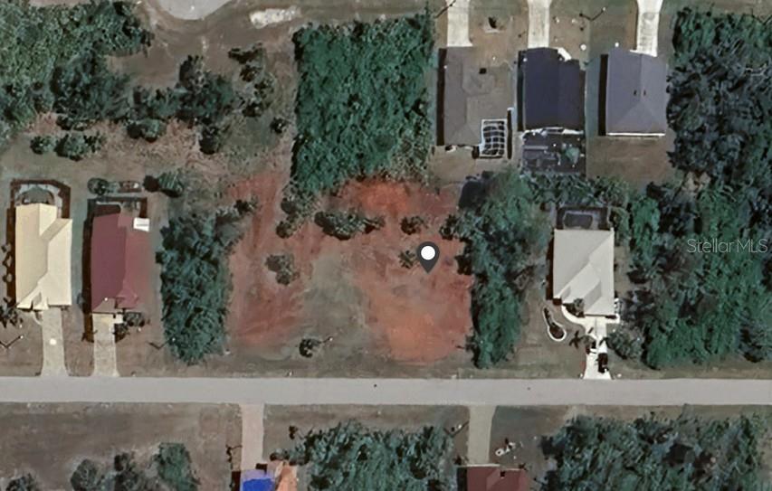 384 Albatross Rd Property Photo 4