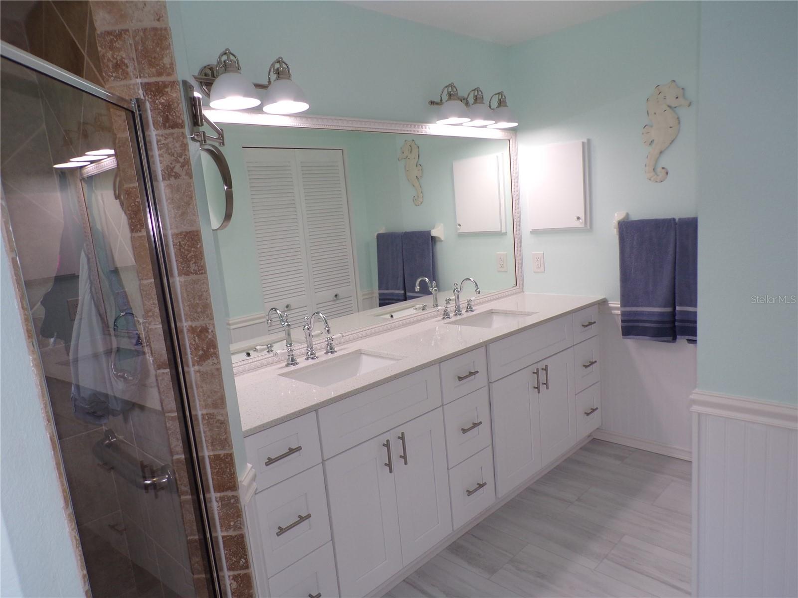 15624 Hennipen Cir Property Photo 14