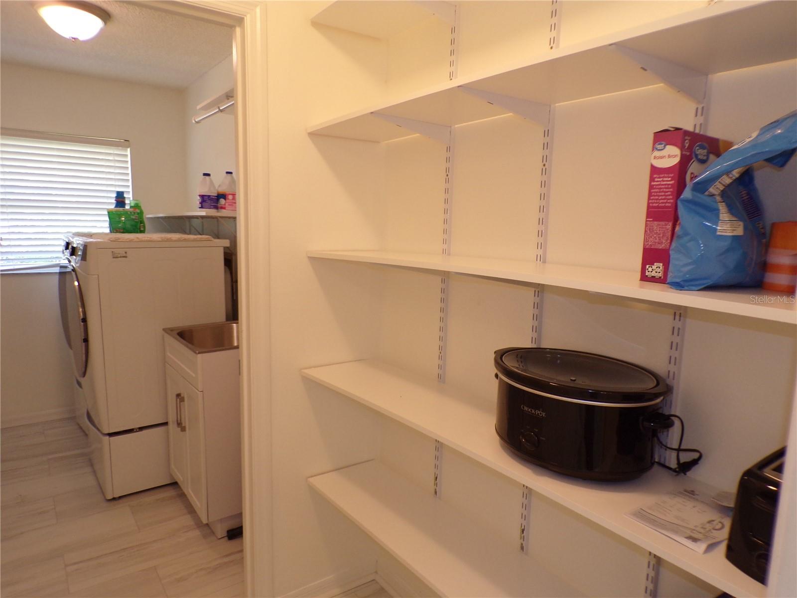 15624 Hennipen Cir Property Photo 40