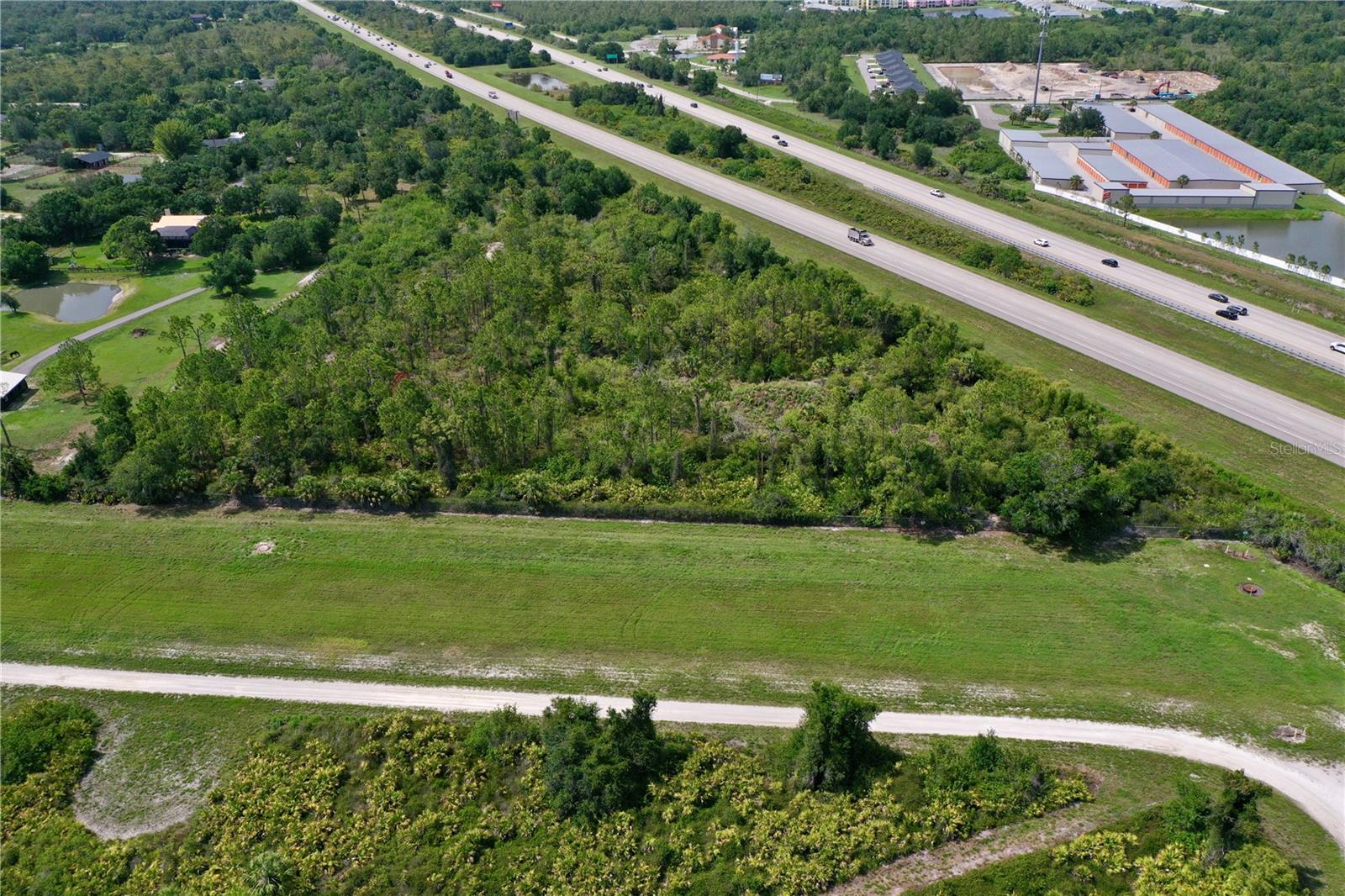24869 Nova Ln Property Photo 9