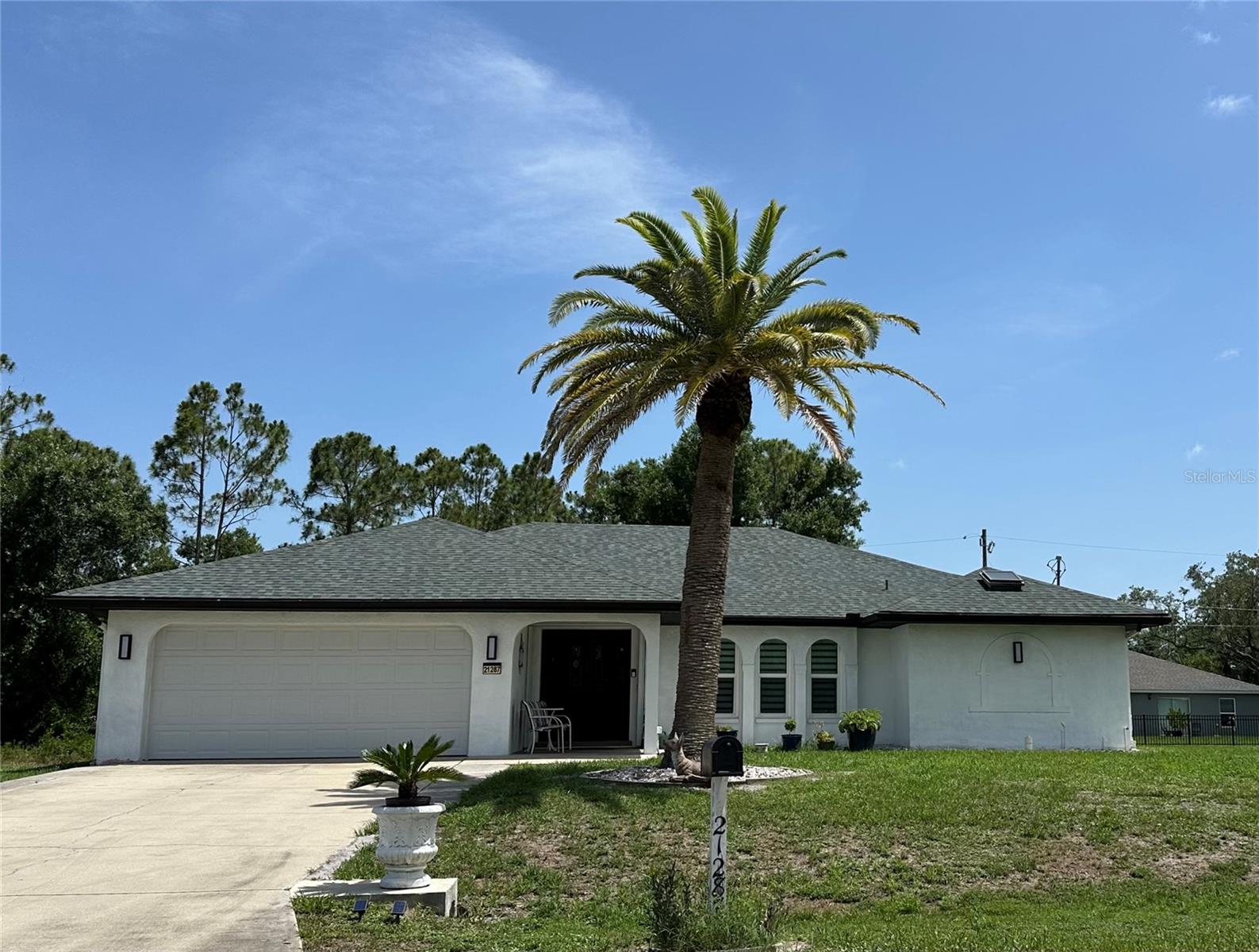 21287 BIRWOOD AVE Property Photo 1