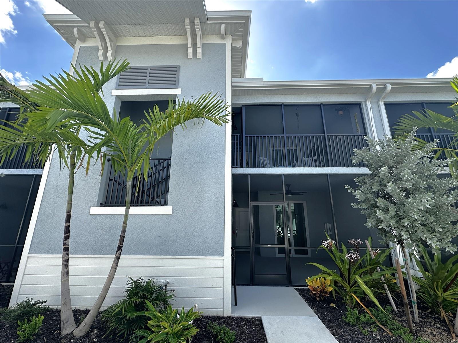 14221 HERITAGE LANDING BLVD #2018 Property Photo 1