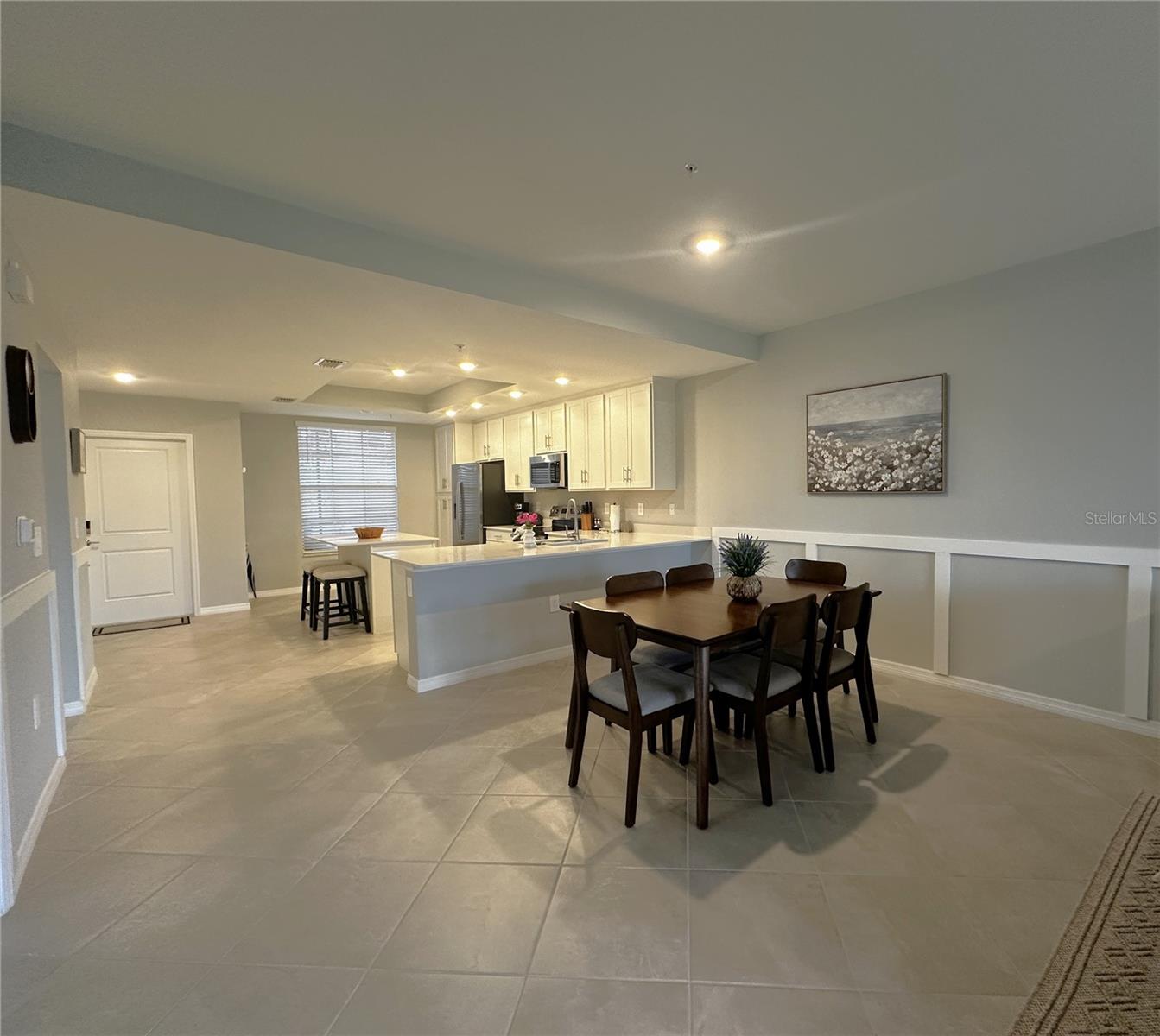 14221 Heritage Landing Blvd #2018 Property Photo 9