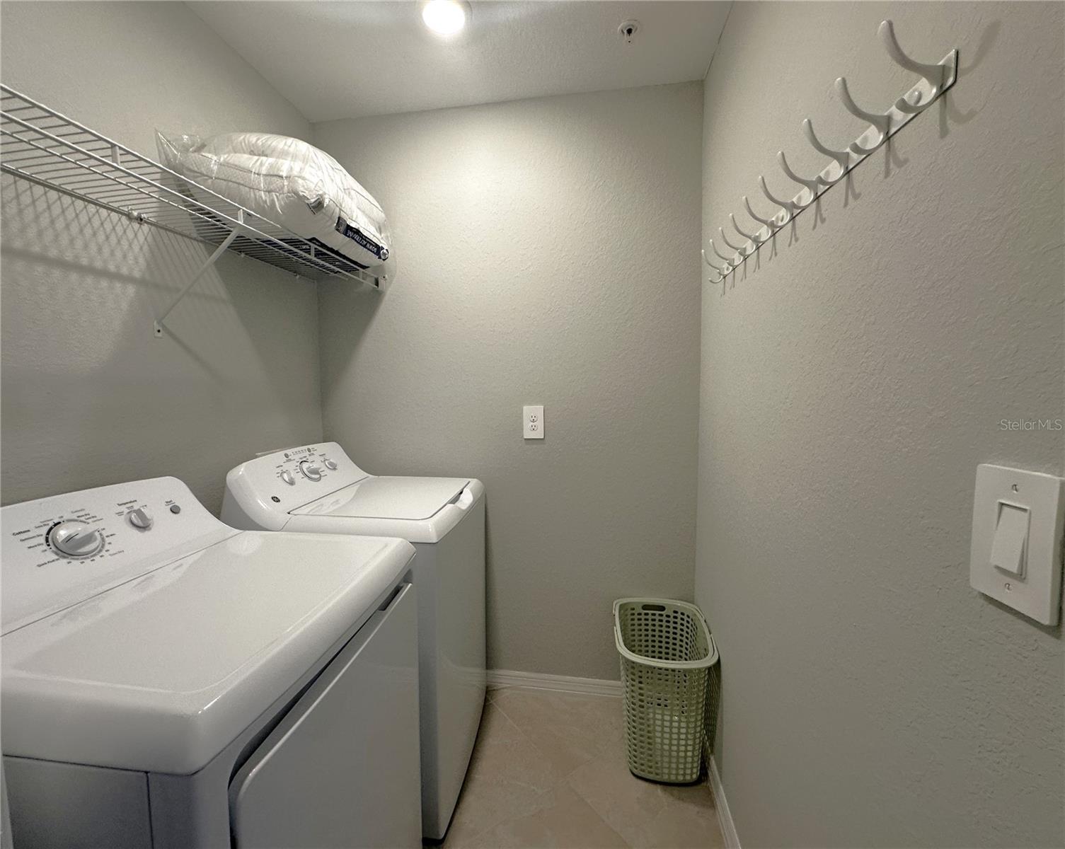 14221 Heritage Landing Blvd #2018 Property Photo 22