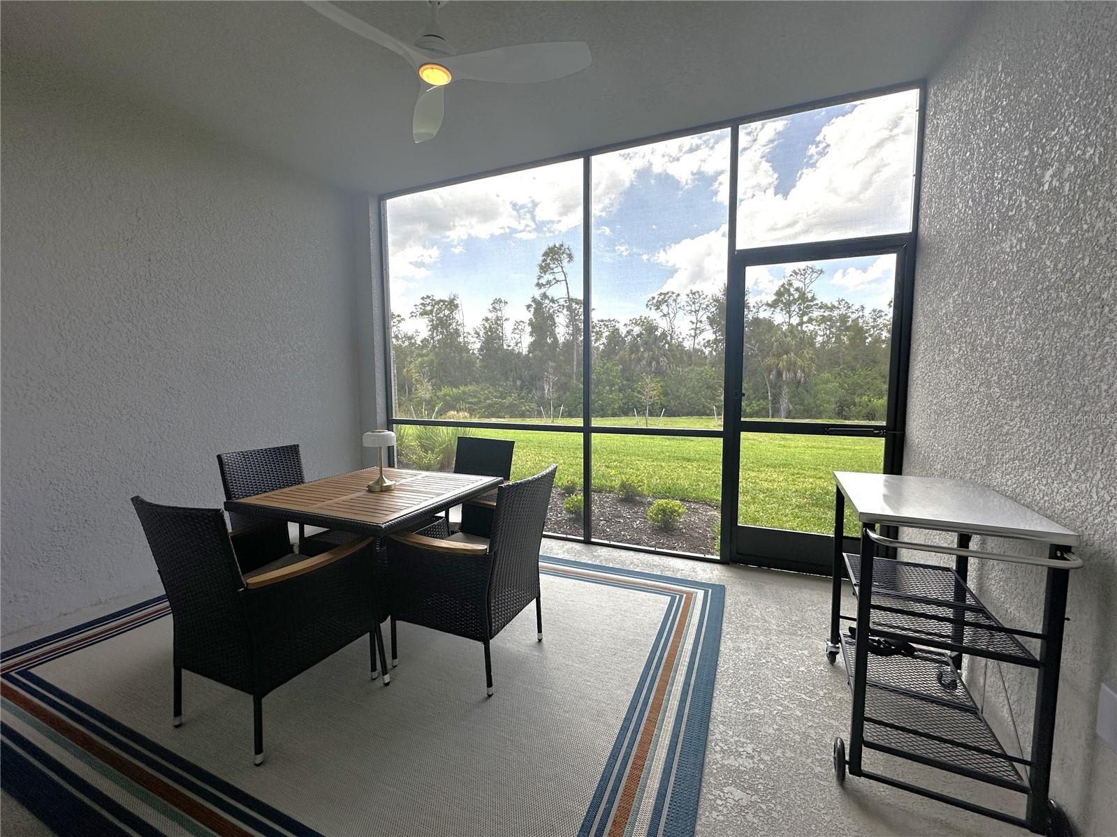 14221 Heritage Landing Blvd #2018 Property Photo 23