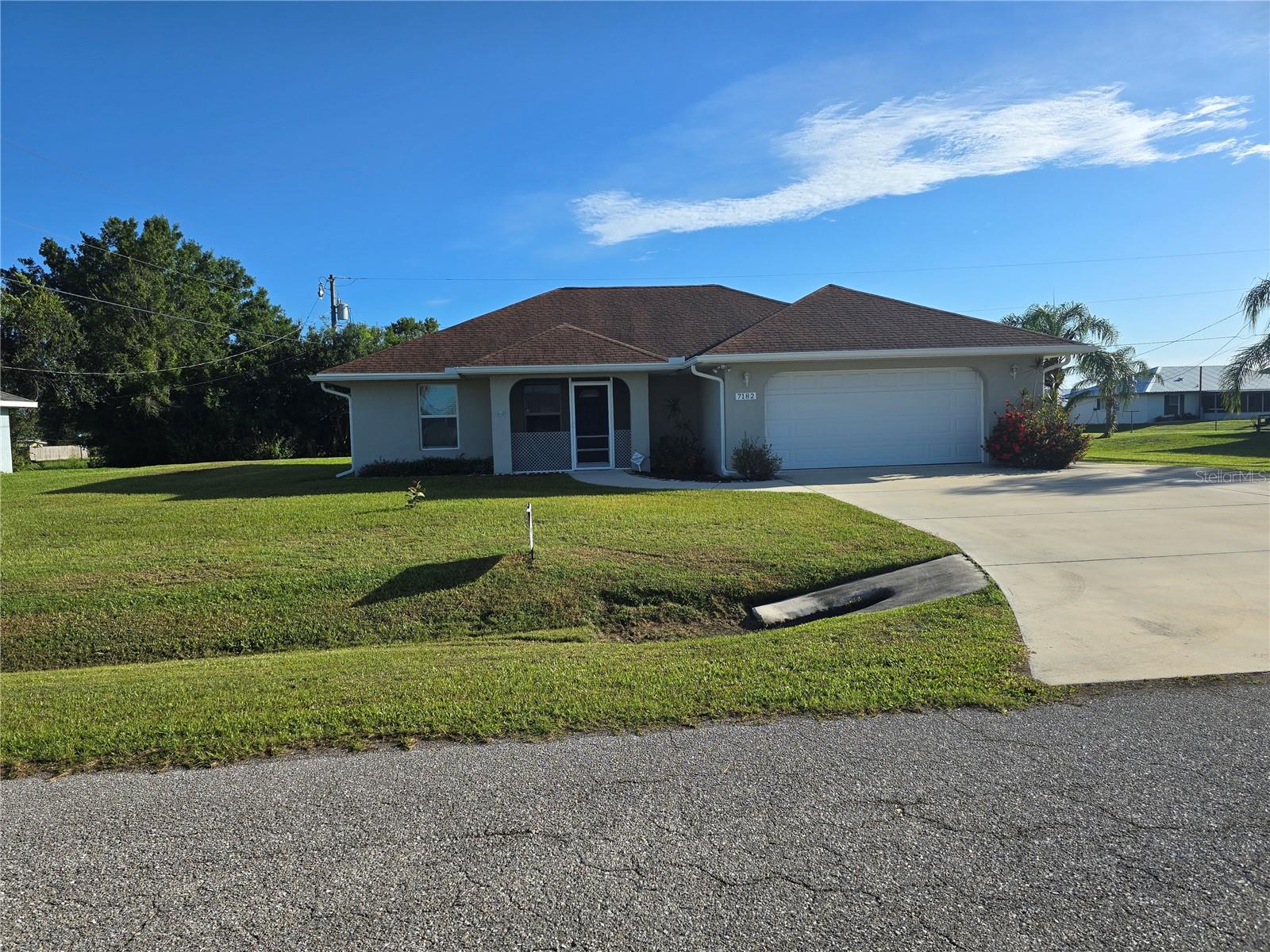 7182 Sw Bird Rd Property Photo 1