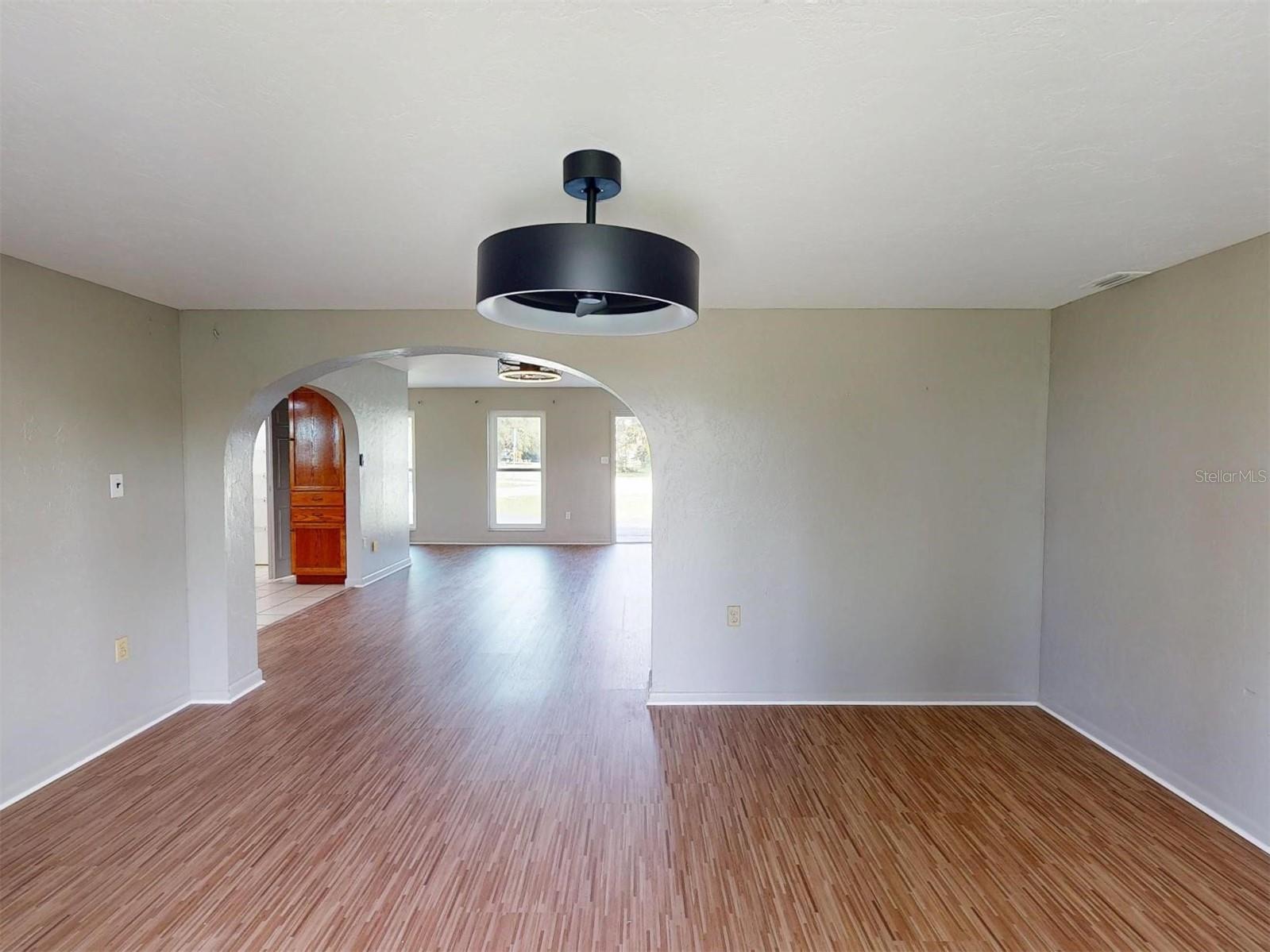 2513 Ambrose Ln Property Photo 10