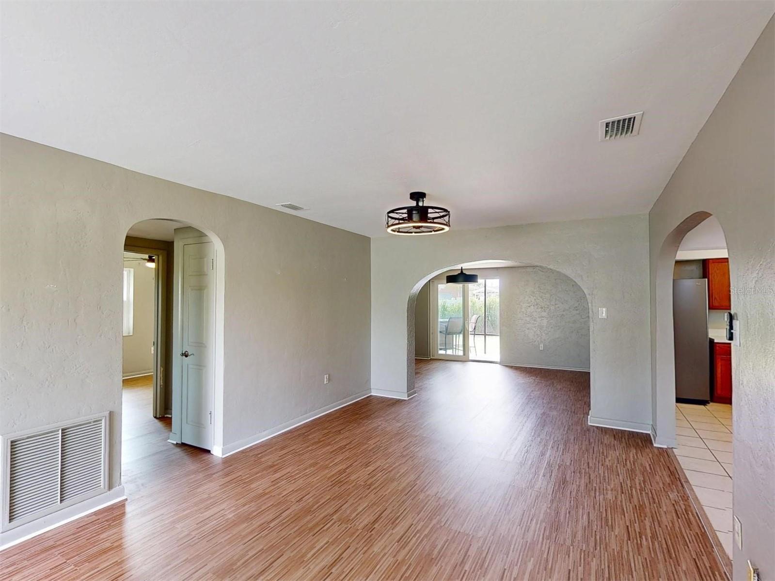 2513 Ambrose Ln Property Photo 16