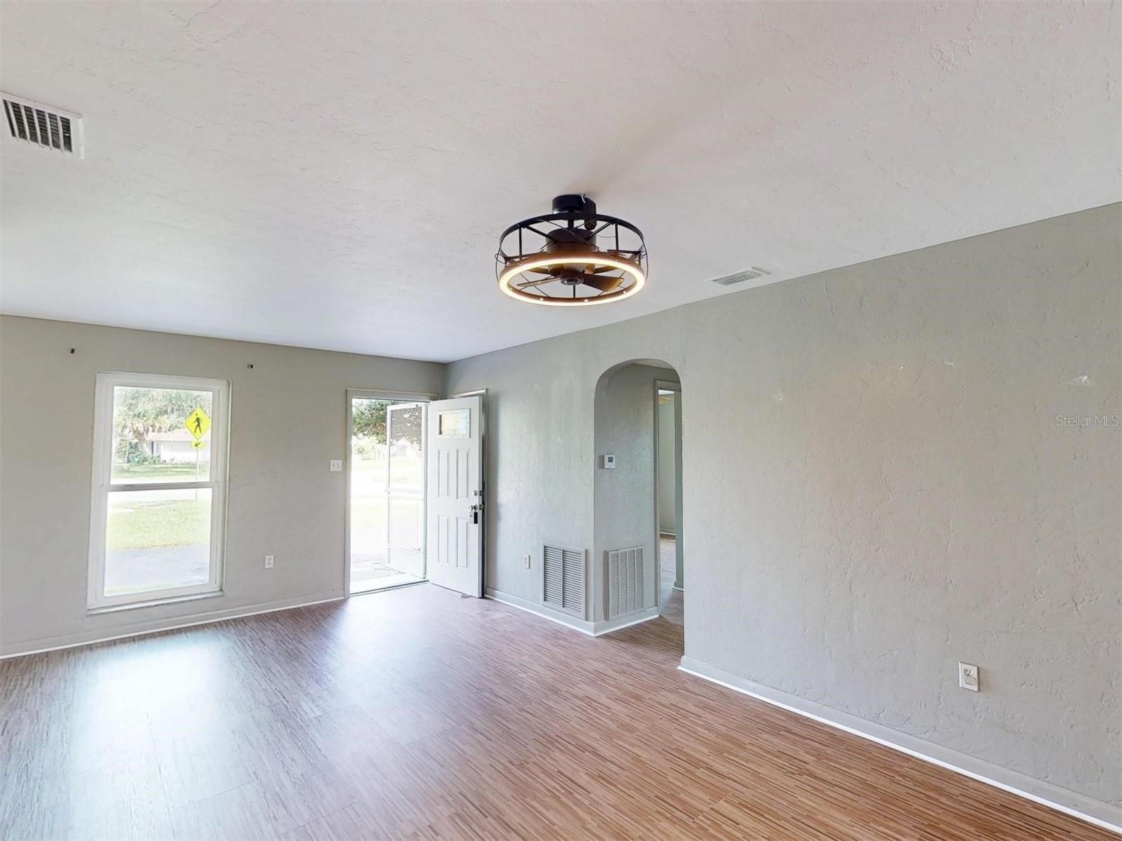 2513 Ambrose Ln Property Photo 18