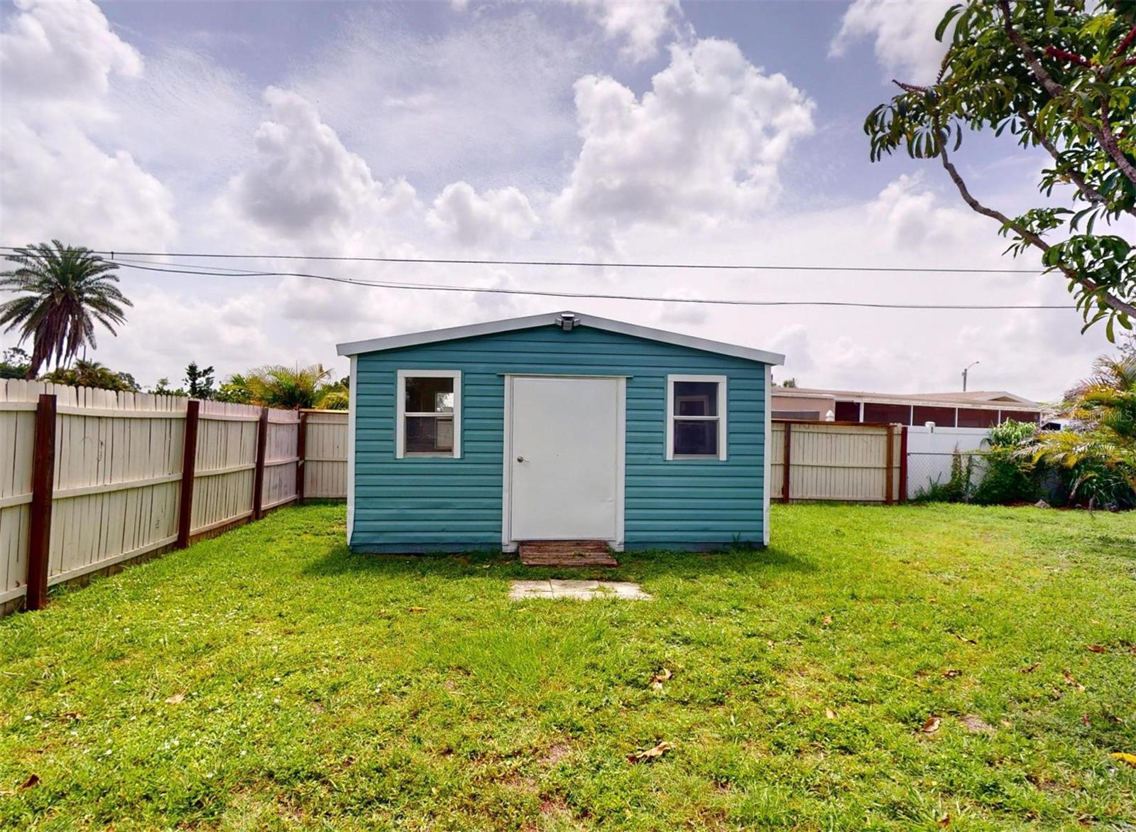 2513 Ambrose Ln Property Photo 50