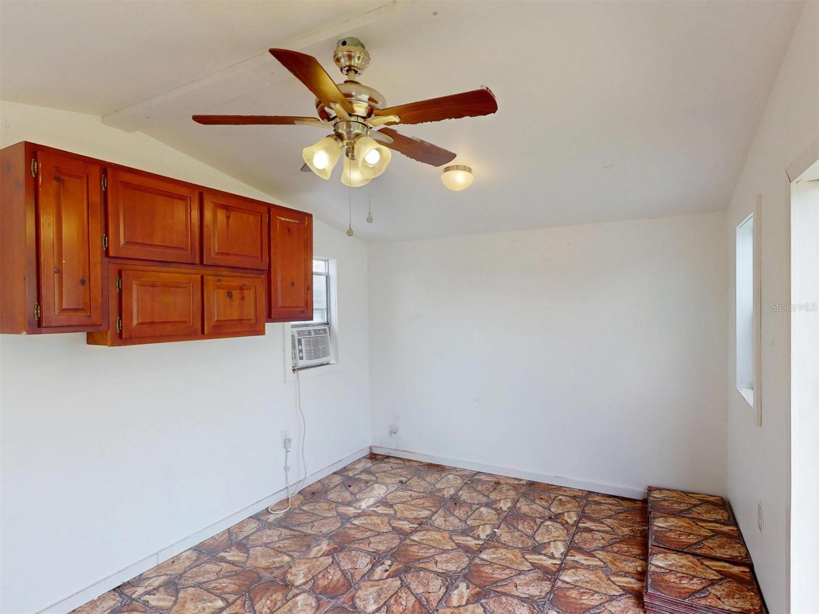 2513 Ambrose Ln Property Photo 55