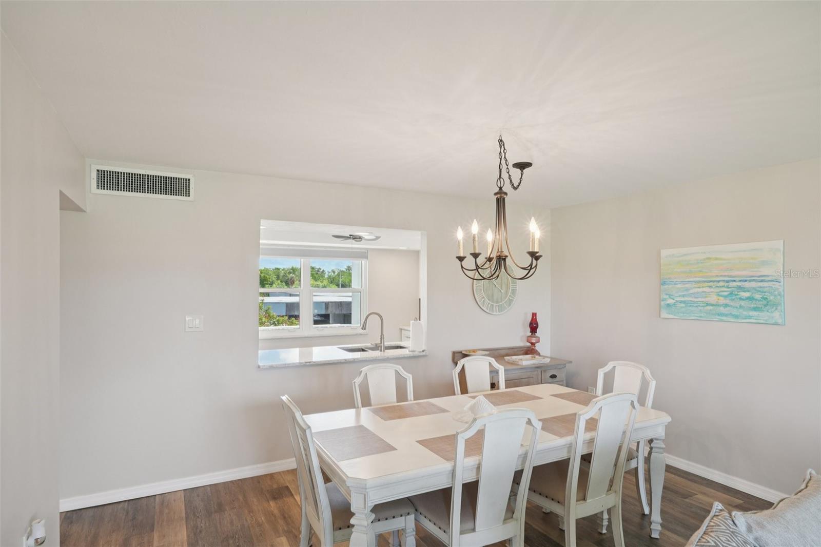1700 Pine Valley Dr #205 Property Photo 8