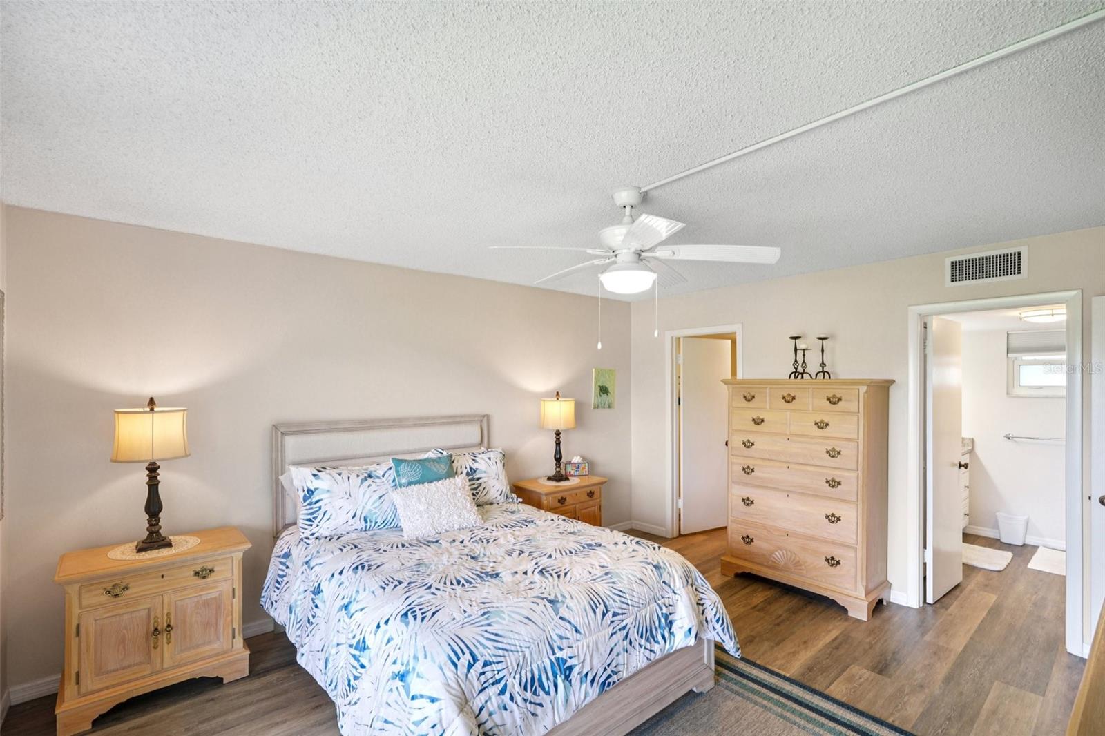 1700 Pine Valley Dr #205 Property Photo 14