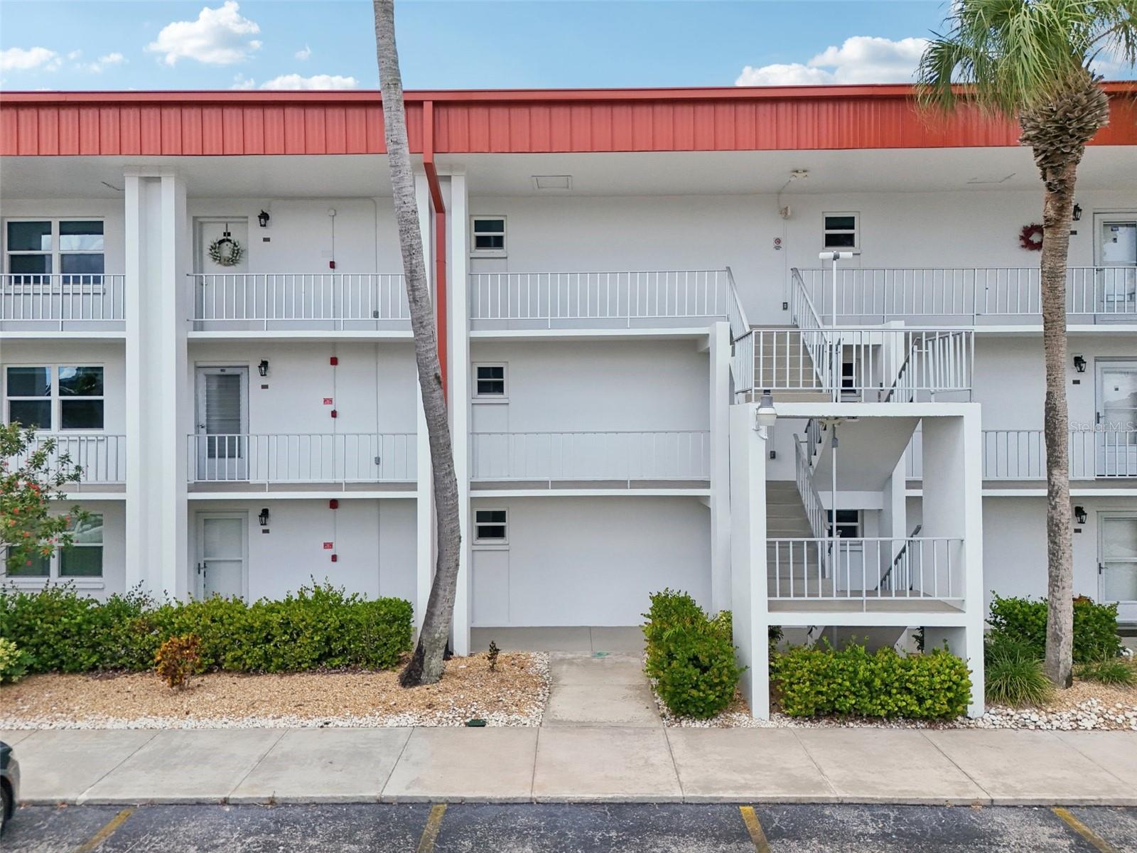 1700 Pine Valley Dr #205 Property Photo 22