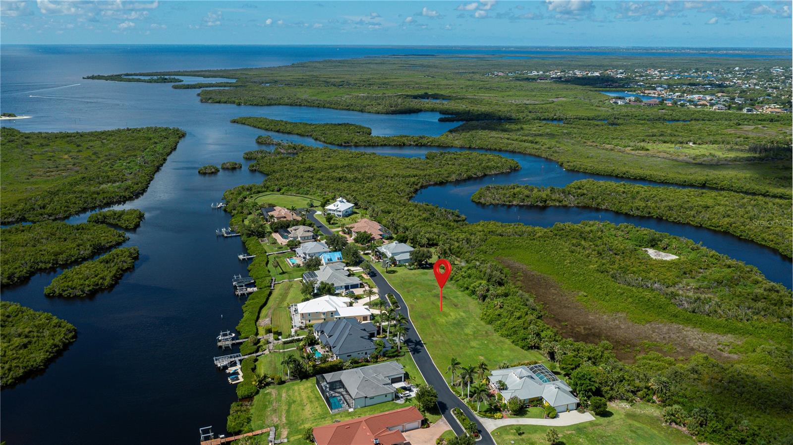 4041 Lea Marie Island Dr Property Photo 12