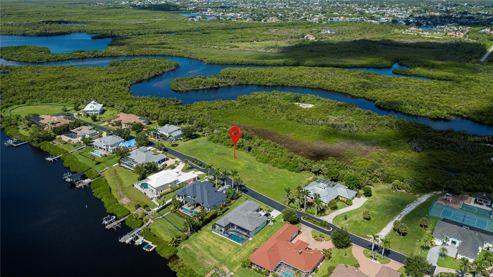 4041 Lea Marie Island Dr Property Photo 14