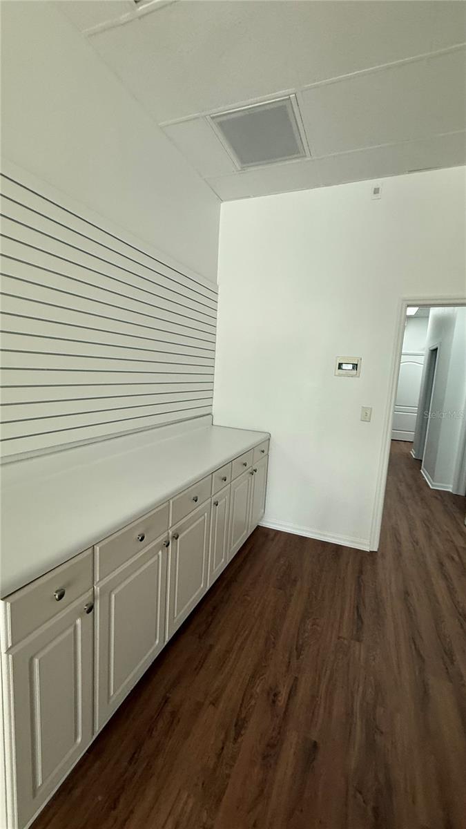 20101 Peachland Blvd Property Photo 18