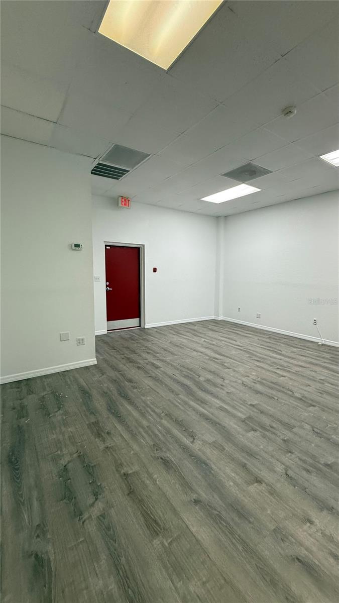 20101 Peachland Blvd Property Photo 29