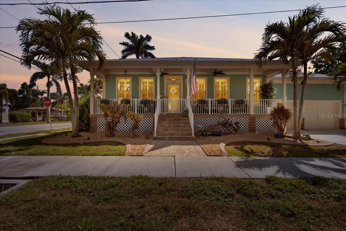 233 Durrance St Property Photo 1