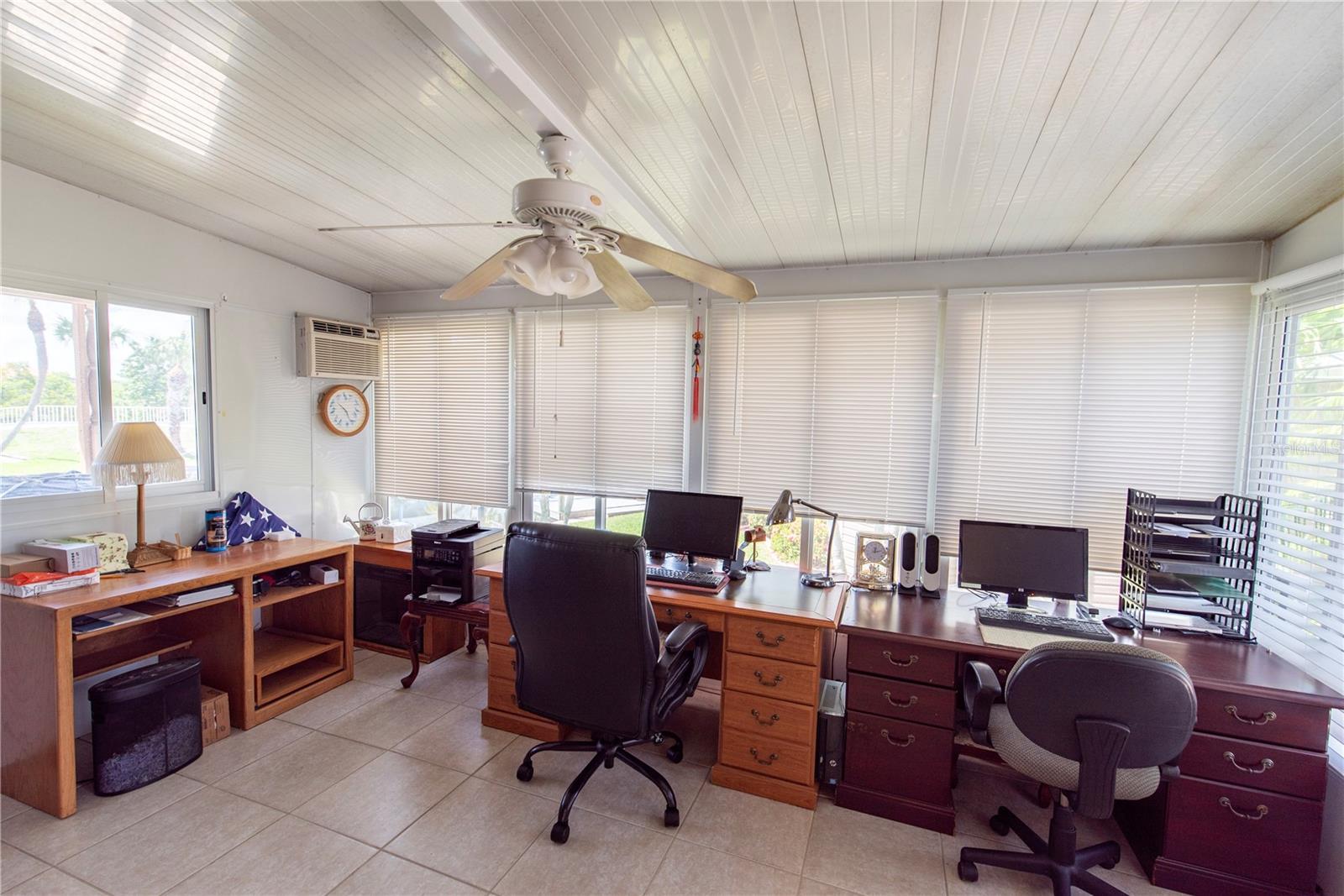 53 Rotterdam Dr Property Photo 15