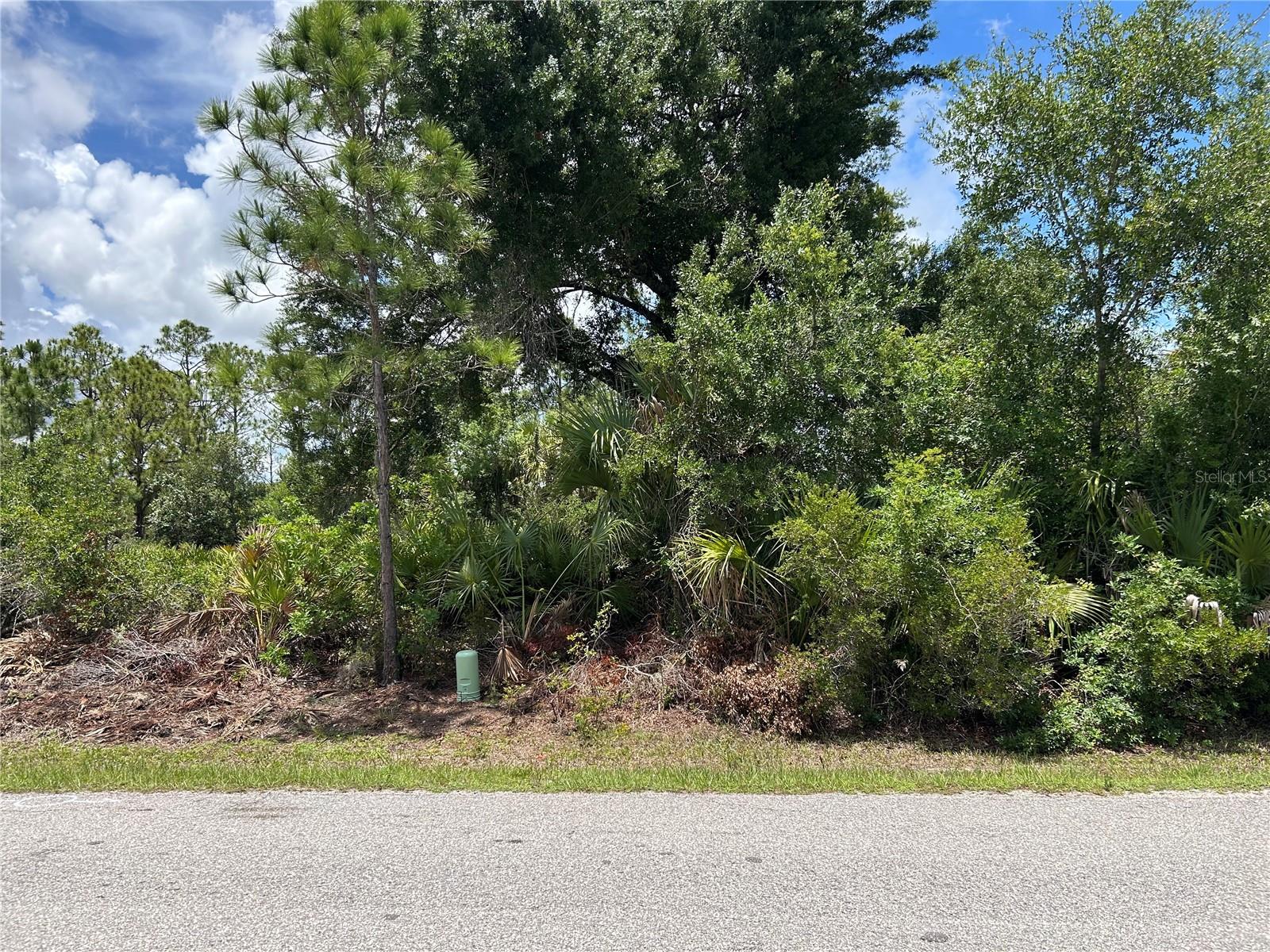 17504 Poston Ave Property Photo 8