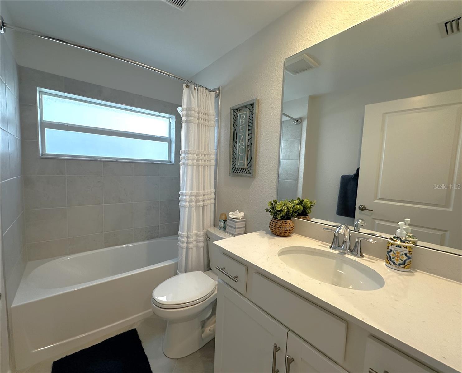 14231 Heritage Landing Blvd #1928 Property Photo 20