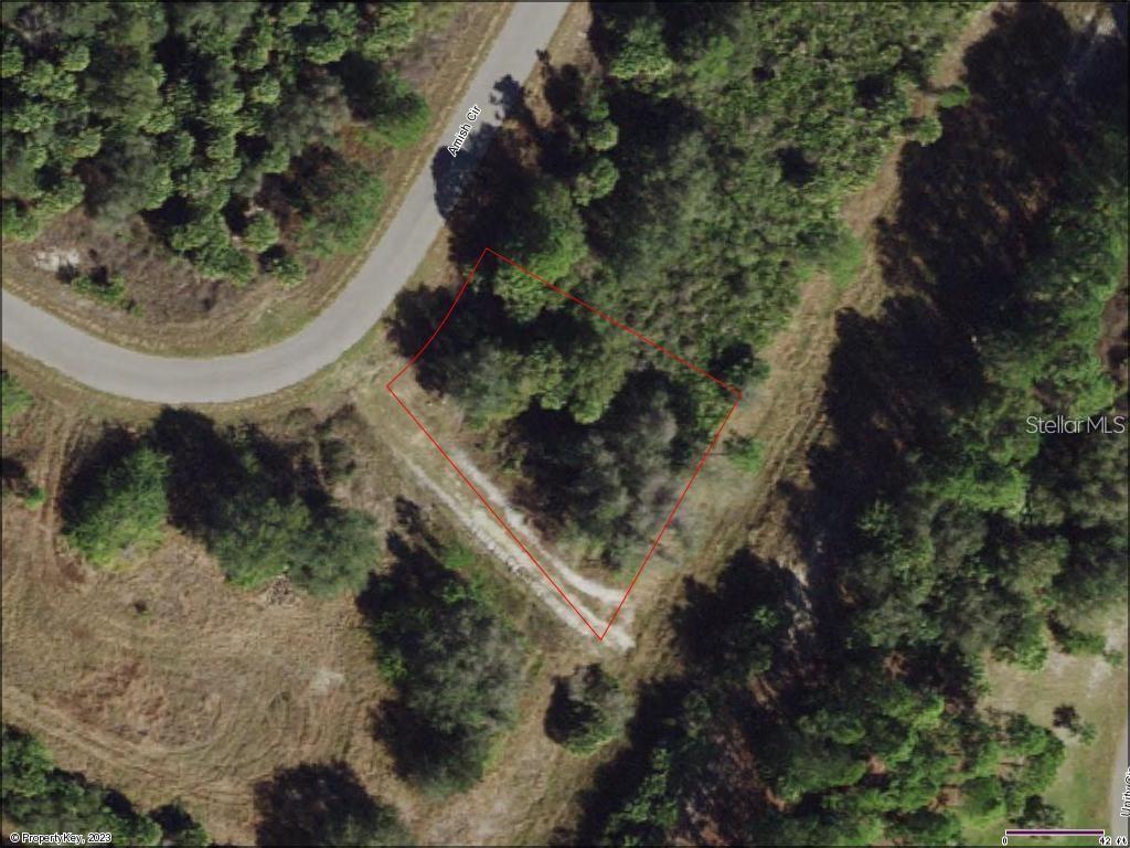 Amish Cir Property Photo 2