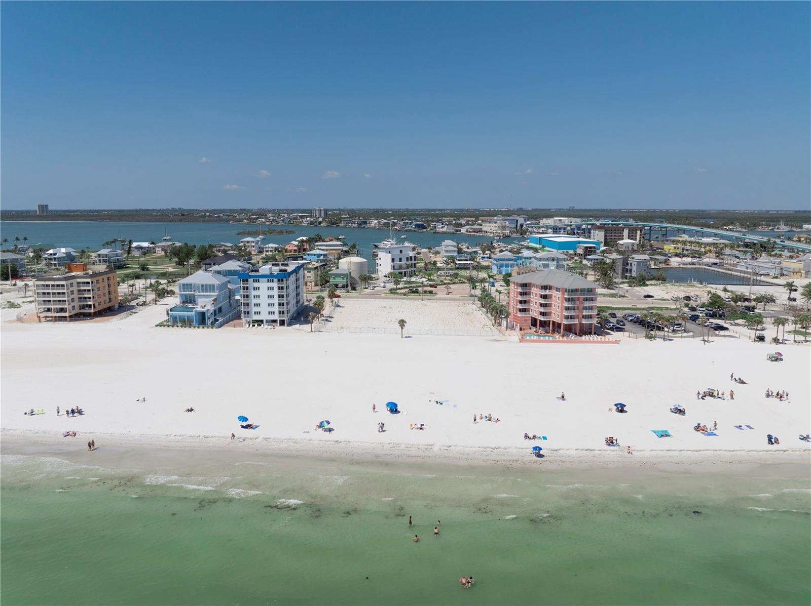 800-802 Estero Blvd Property Photo 1