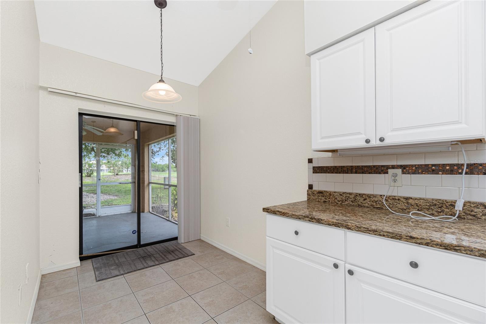 1203 Saxony Cir Property Photo 27