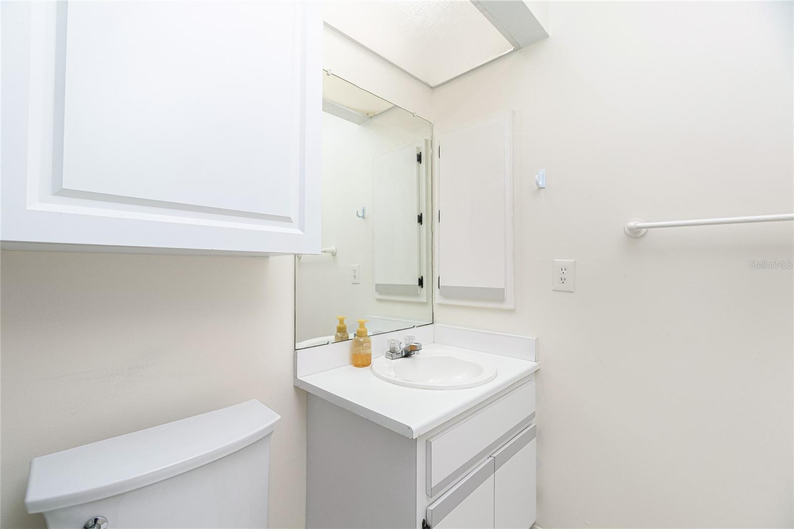 1203 Saxony Cir Property Photo 32