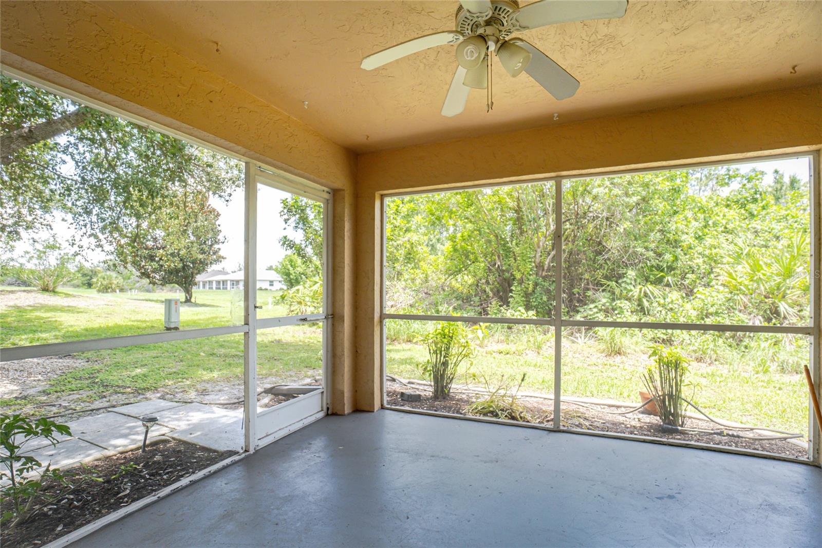1203 Saxony Cir Property Photo 41