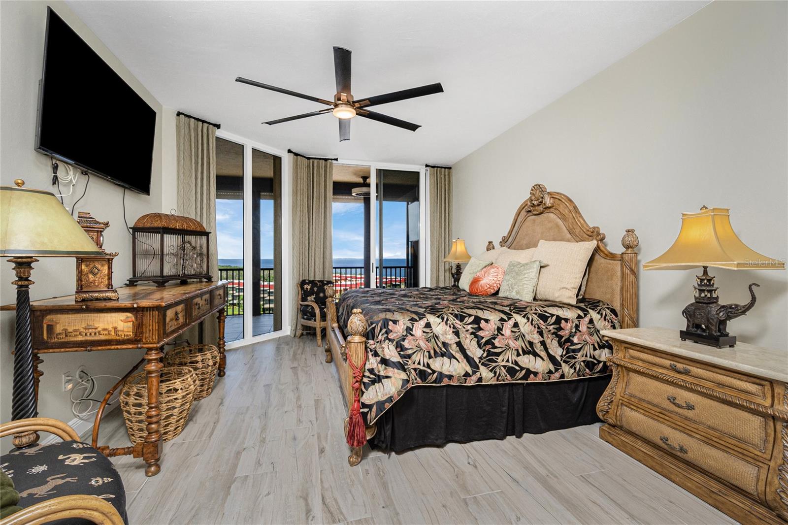 3313 Sunset Key Cir #701 Property Photo 25