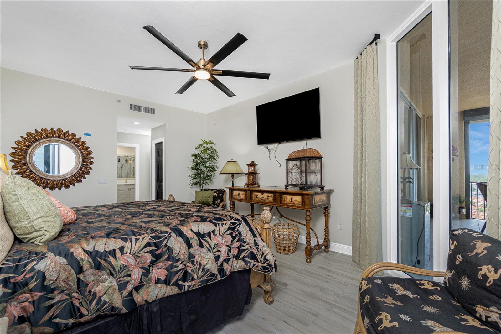 3313 Sunset Key Cir #701 Property Photo 27