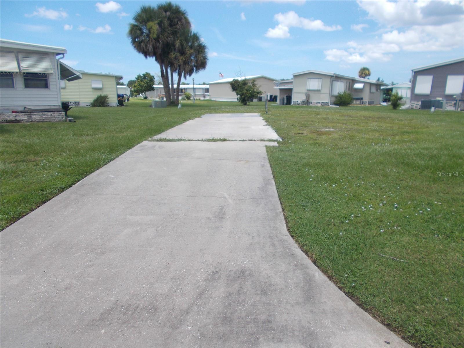 6786 Neighborly Ct Property Photo 1