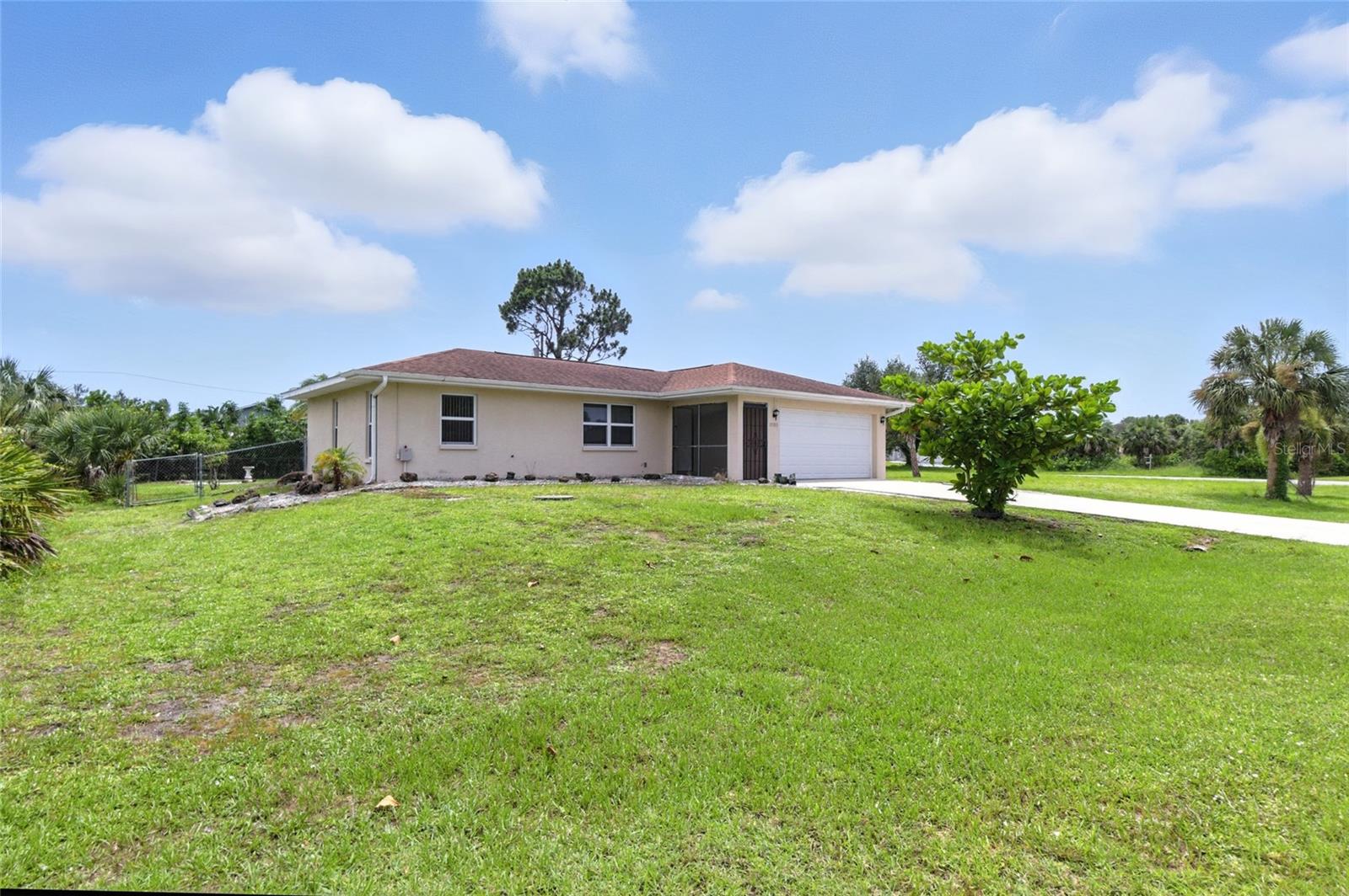 17333 Gulfspray Cir Property Photo 1
