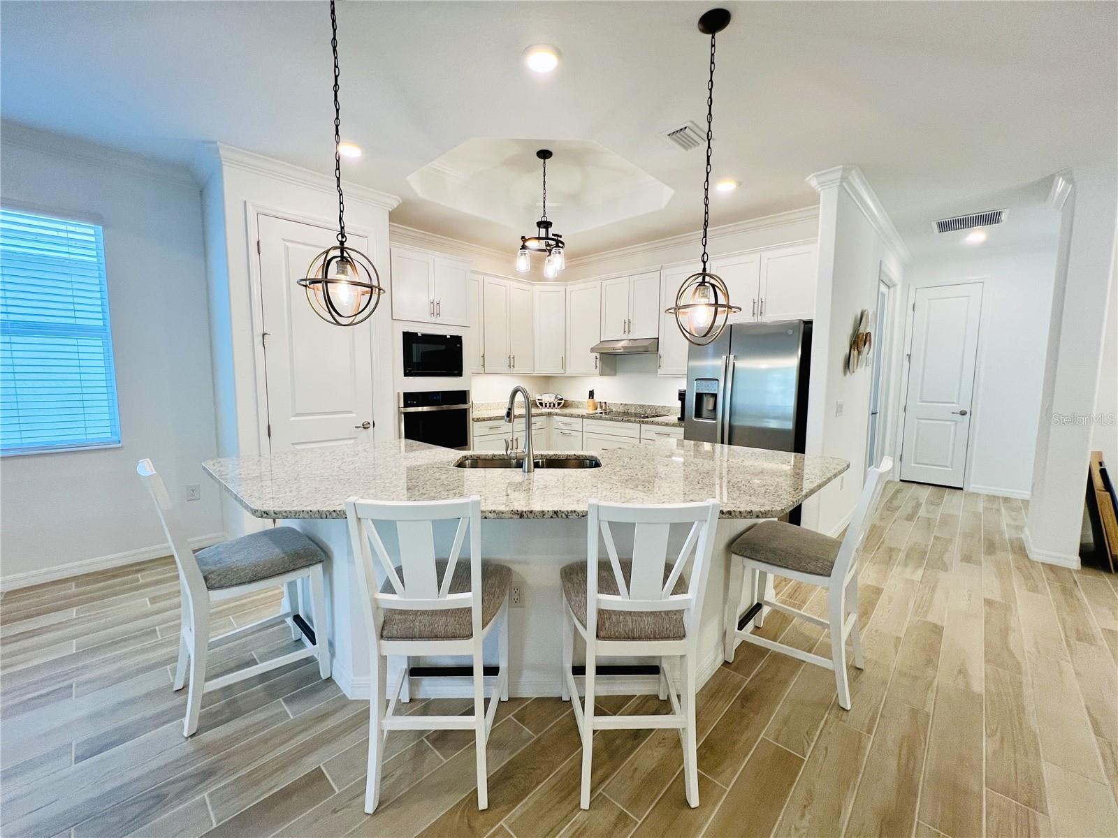 14700 Cherry Blossom Way Property Photo 6
