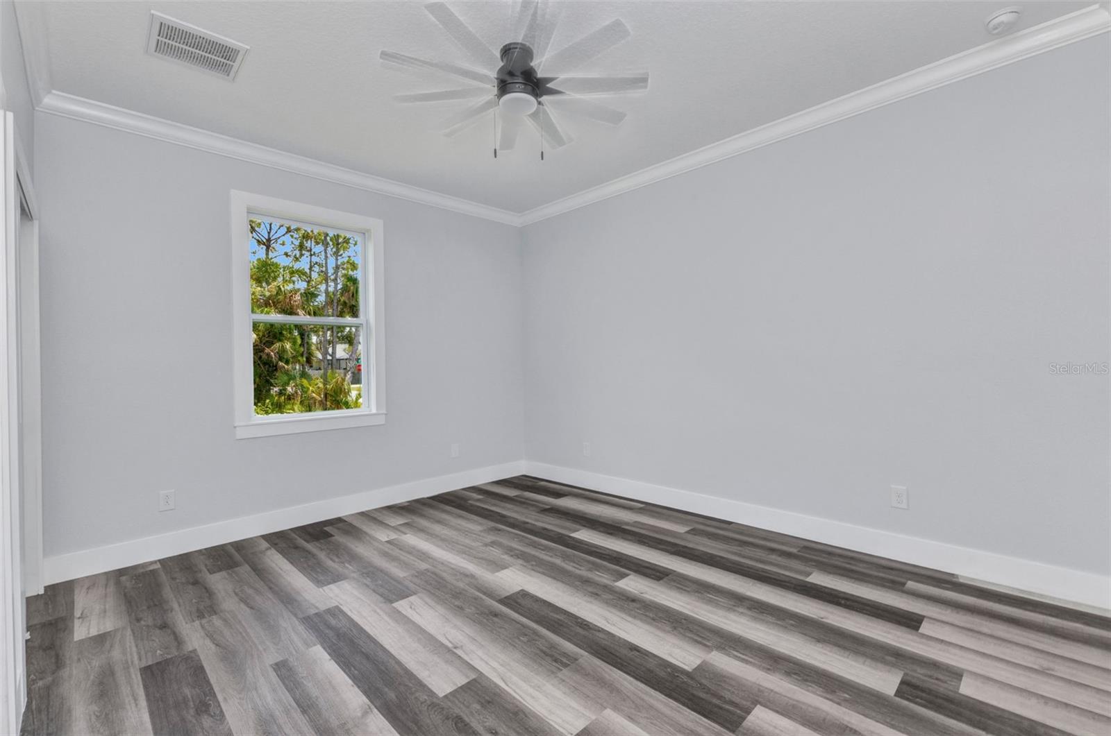 420 Hoffer St Property Photo 18