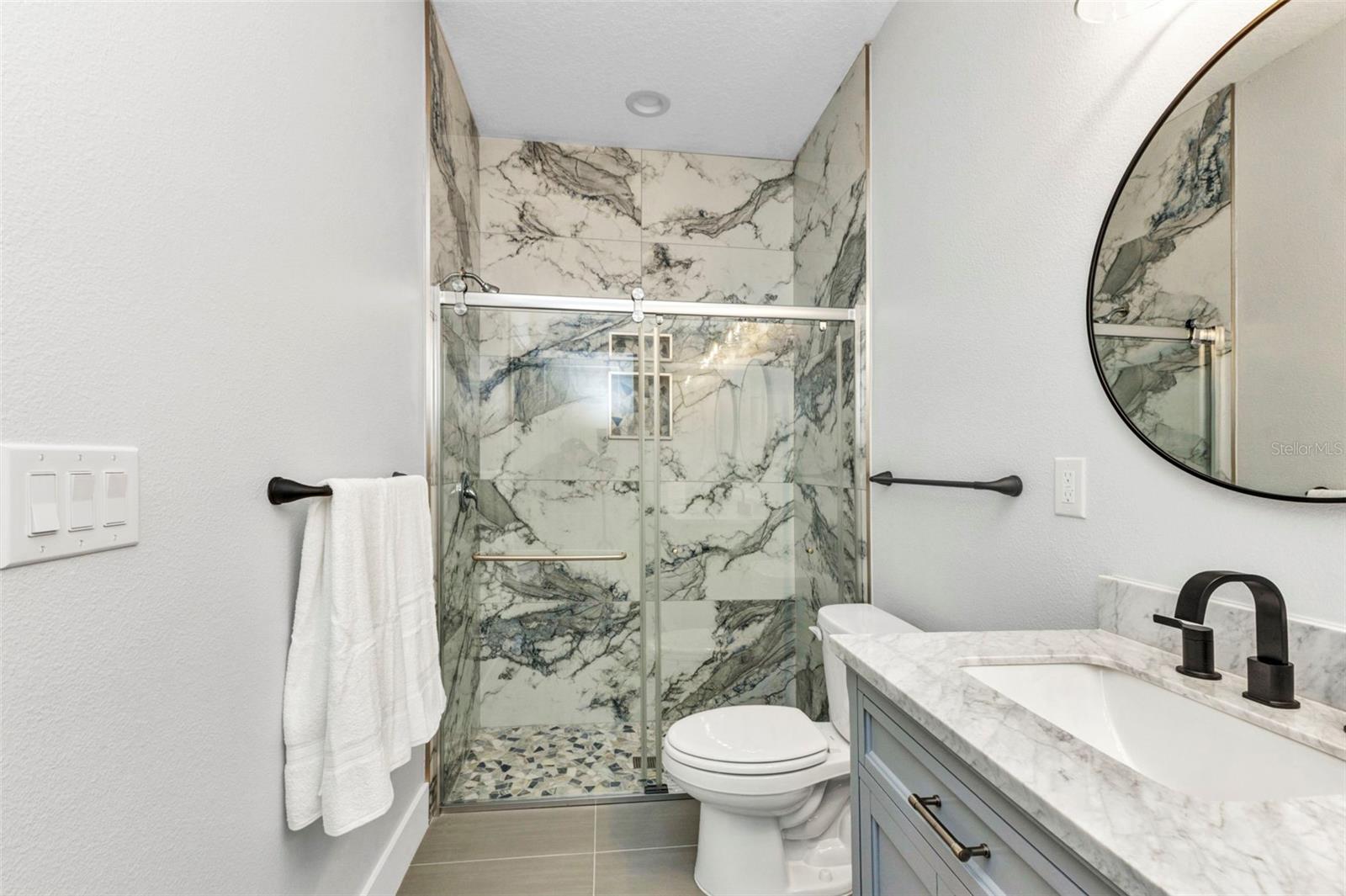 420 Hoffer St Property Photo 30