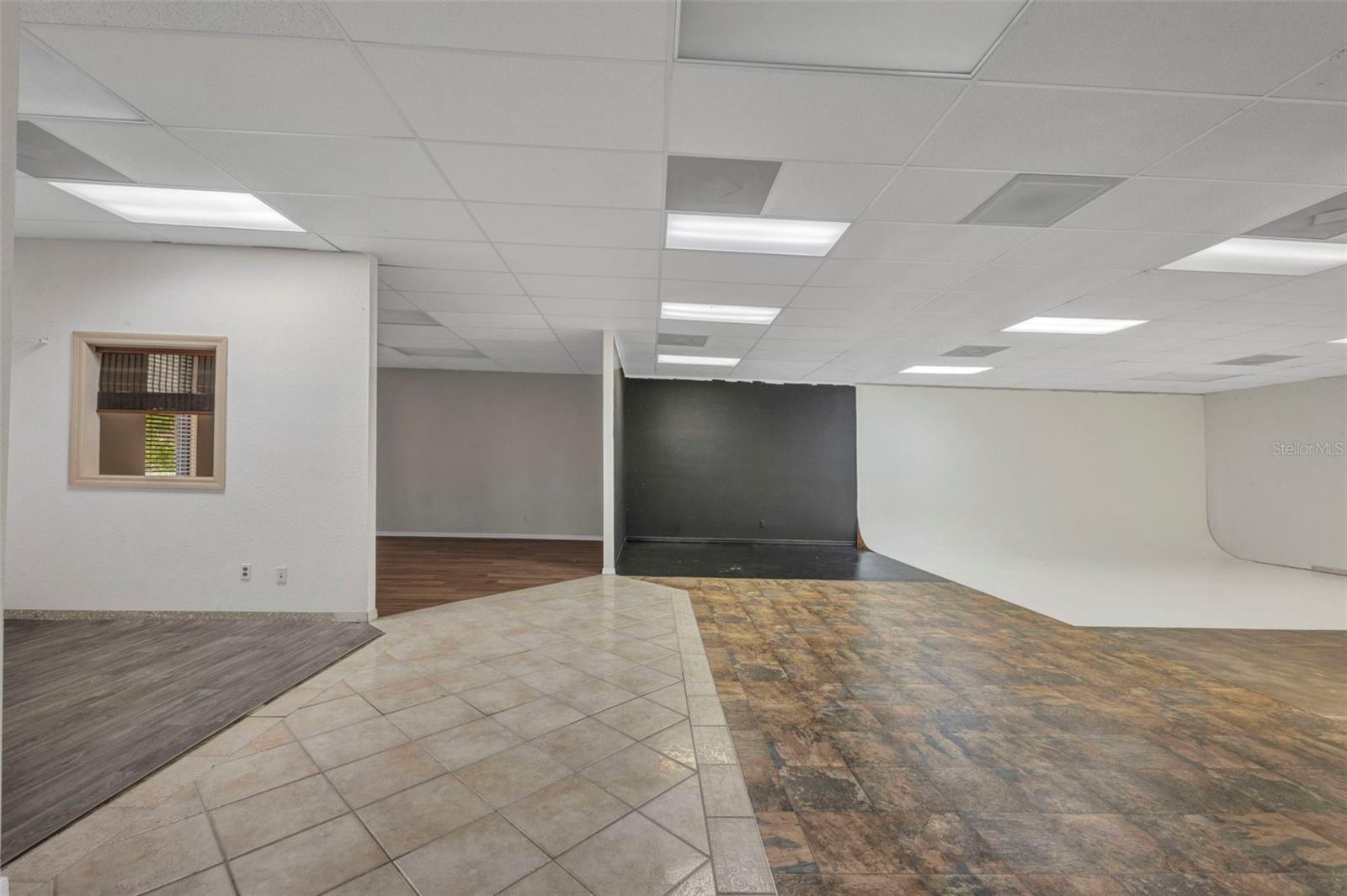 983 Tamiami Trl Property Photo 17